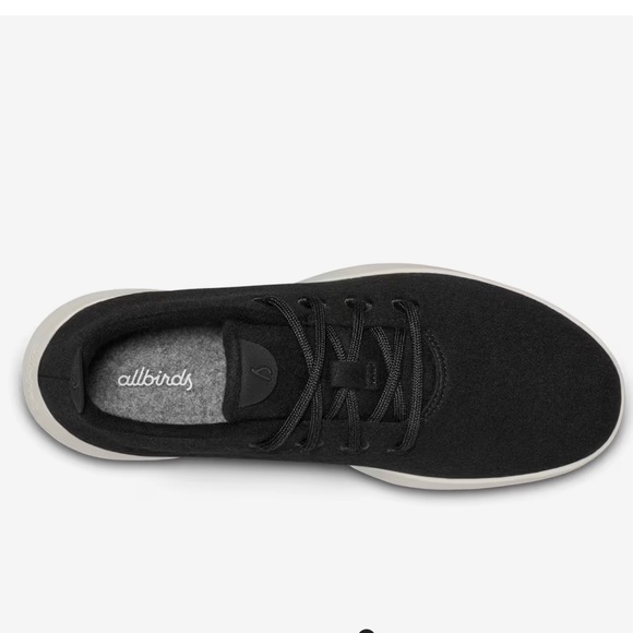allbirds Women Wool Runners , True Black (Cream Sole) Size 6 NEW
$98 - Picture 4 of 16